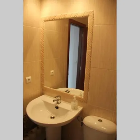 Apartamento En Con Vistas A La Ria. * מיניו
