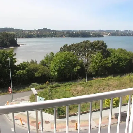 Apartamento En Con Vistas A La Ria. * מיניו
